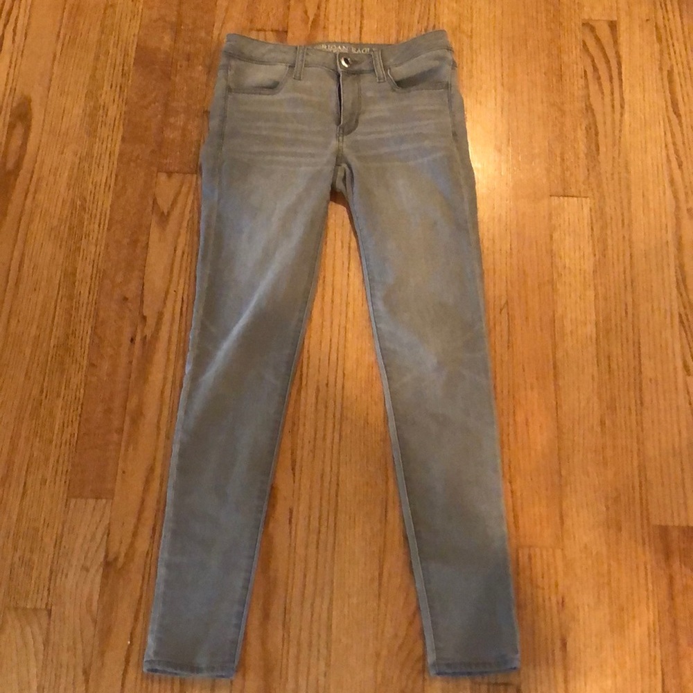 American Eagle Gray Super Stretch Jeggings